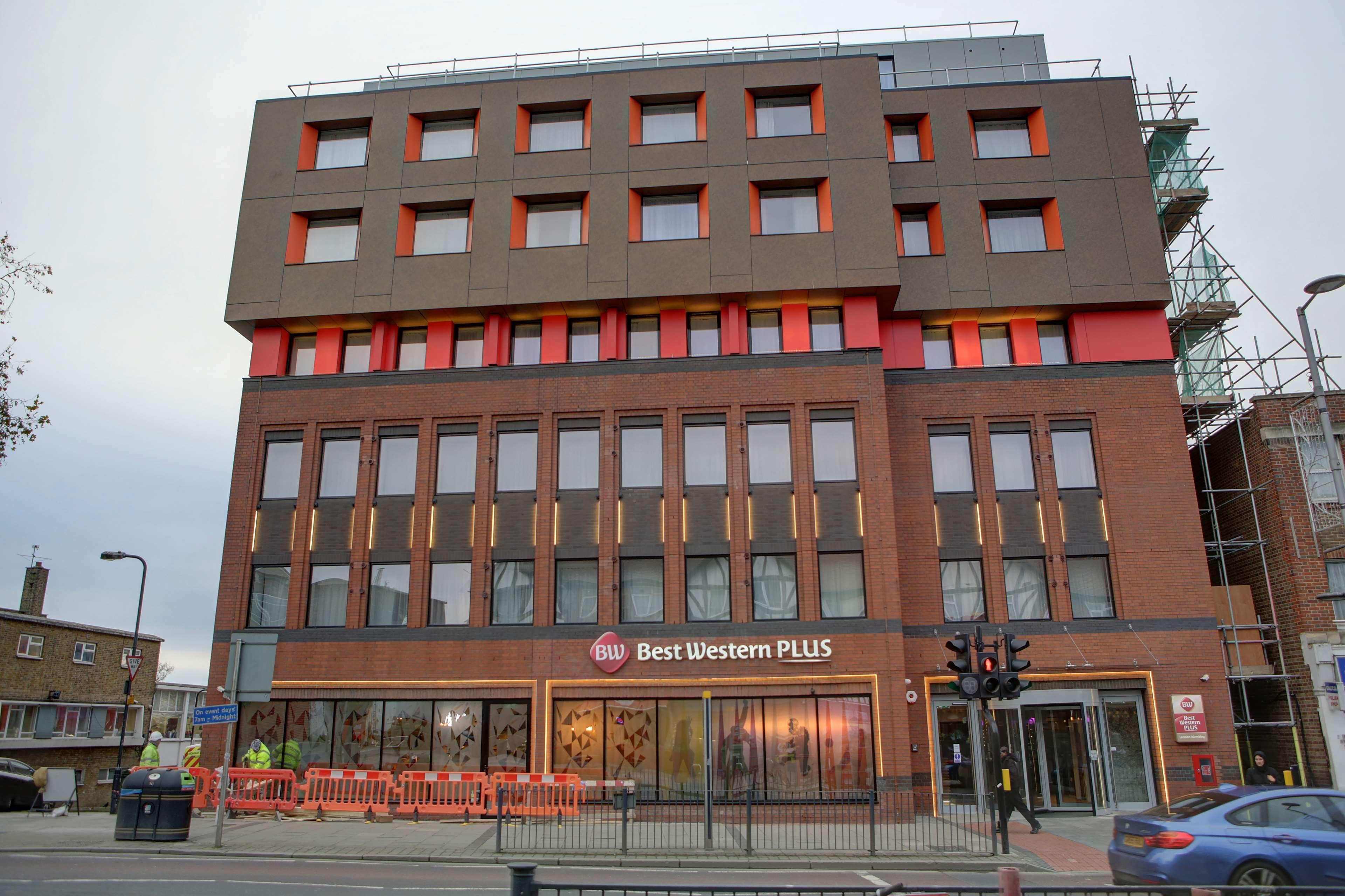 Best Western Plus London Wembley Hotel Exterior foto