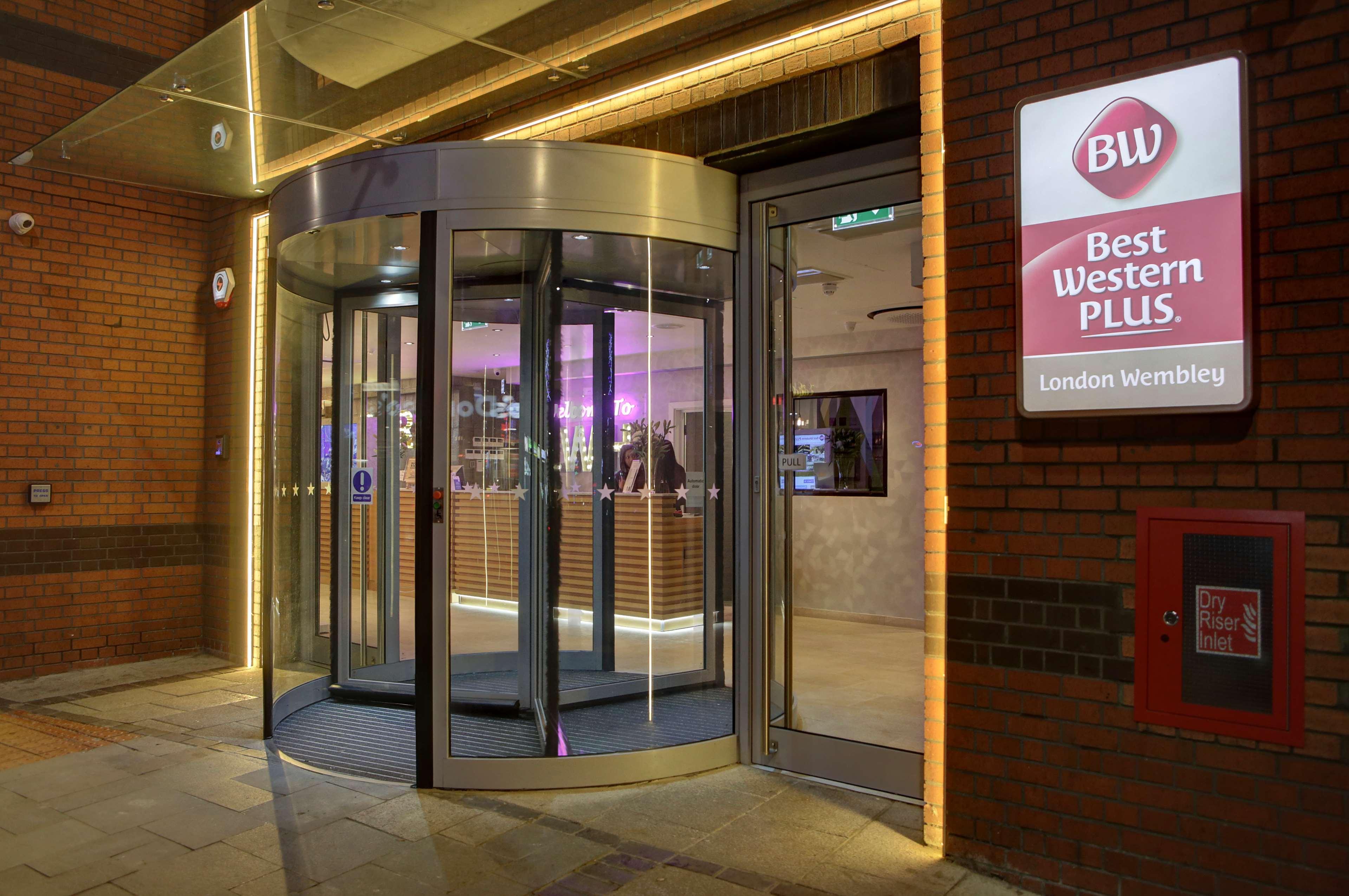 Best Western Plus London Wembley Hotel Exterior foto
